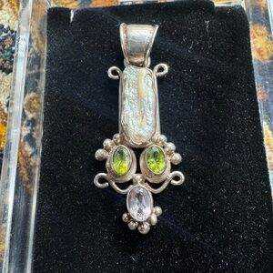 925 Sterling Silver Pendant Pearl Peridot White Topaz Unique Vintage Design